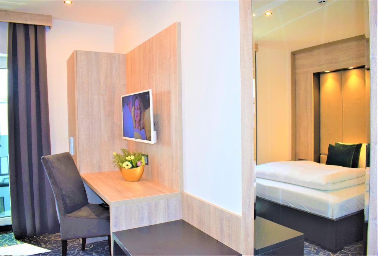 The Staycation By Lehmann Hotels Зиндельфинген Экстерьер фото