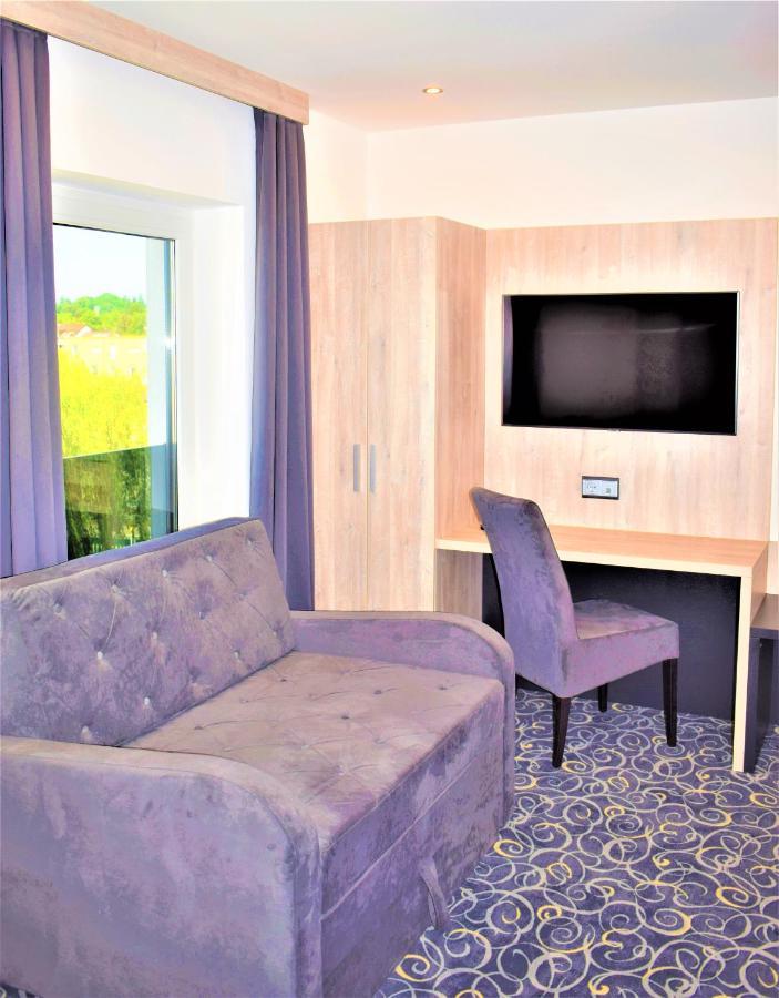 The Staycation By Lehmann Hotels Зиндельфинген Экстерьер фото